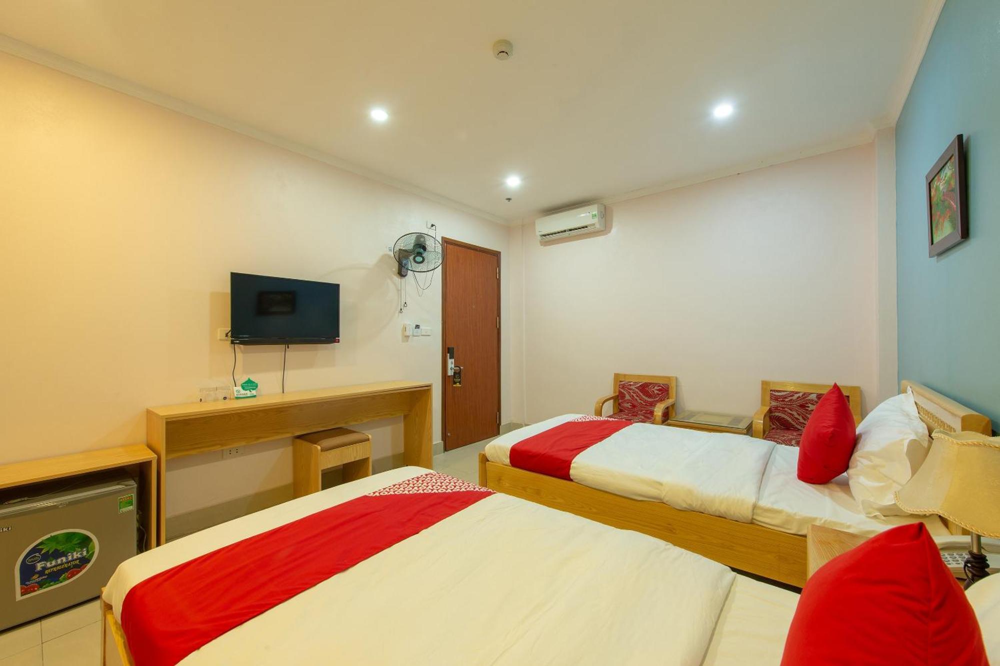 האנוי Capital O 417 Truong Son Hotel מראה חיצוני תמונה