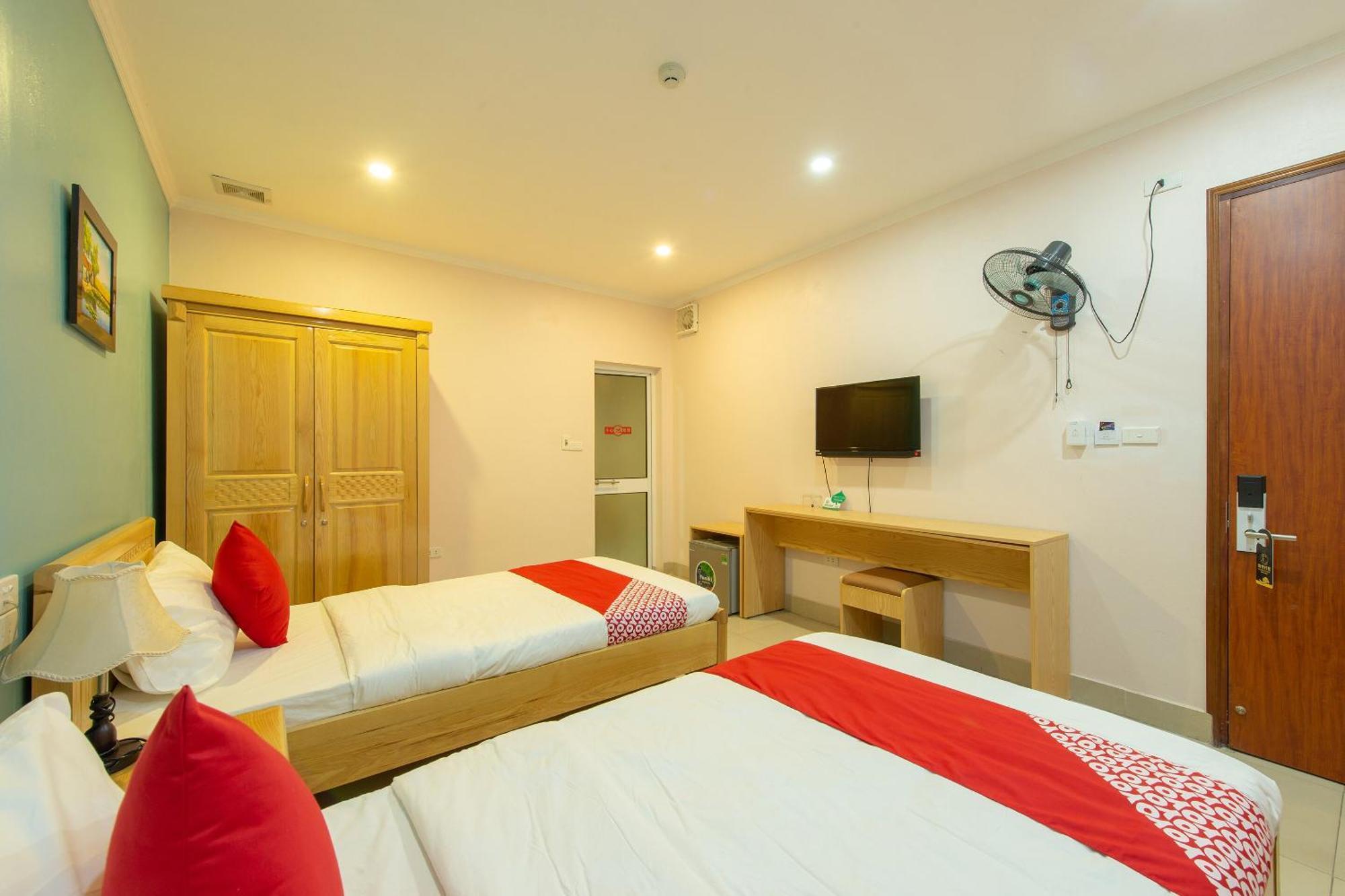 האנוי Capital O 417 Truong Son Hotel מראה חיצוני תמונה
