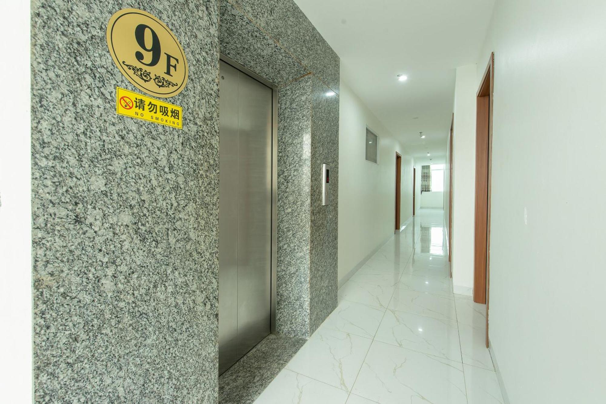 האנוי Capital O 417 Truong Son Hotel מראה חיצוני תמונה